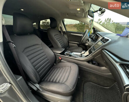 Серый Форд Фьюжн, объемом двигателя 2 л и пробегом 244 тыс. км за 9999 $, фото 20 на Automoto.ua