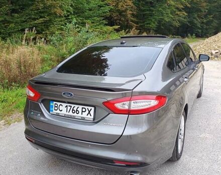 Сірий Форд Фьюжен, об'ємом двигуна 2 л та пробігом 231 тис. км за 10900 $, фото 5 на Automoto.ua