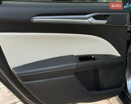 Серый Форд Фьюжн, объемом двигателя 2 л и пробегом 104 тыс. км за 10800 $, фото 28 на Automoto.ua