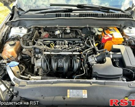 Форд Фьюжн 2013 в Броварах на Automoto.ua Серый Форд Фьюжн, объемом двигателя 2.5 л и пробегом 183 тыс. км за 11200 $, фото 7 на Automoto.ua