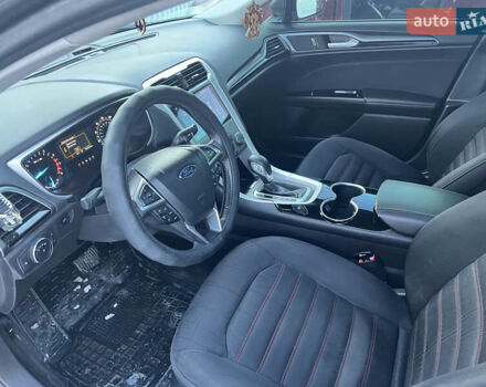Сірий Форд Фьюжен, об'ємом двигуна 2.49 л та пробігом 211 тис. км за 9200 $, фото 5 на Automoto.ua