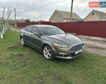 Сірий Форд Фьюжен, об'ємом двигуна 2.49 л та пробігом 211 тис. км за 9200 $, фото 21 на Automoto.ua