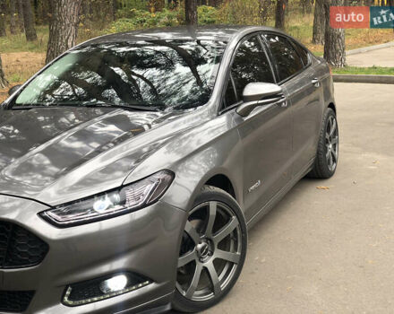 Сірий Форд Фьюжен, об'ємом двигуна 2 л та пробігом 220 тис. км за 12700 $, фото 7 на Automoto.ua