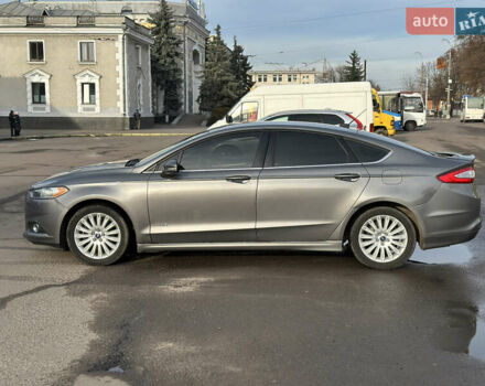 Серый Форд Фьюжн, объемом двигателя 2 л и пробегом 244 тыс. км за 9650 $, фото 7 на Automoto.ua