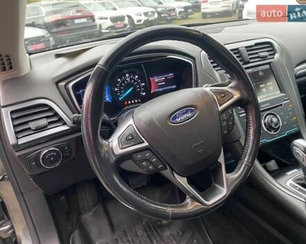 Серый Форд Фьюжн, объемом двигателя 2 л и пробегом 231 тыс. км за 11500 $, фото 13 на Automoto.ua