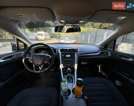 Серый Форд Фьюжн, объемом двигателя 1.6 л и пробегом 156 тыс. км за 9500 $, фото 5 на Automoto.ua