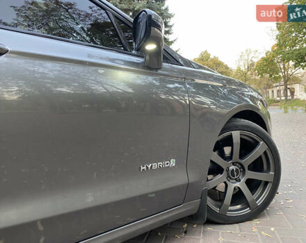 Сірий Форд Фьюжен, об'ємом двигуна 2 л та пробігом 220 тис. км за 12700 $, фото 21 на Automoto.ua