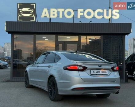 Серый Форд Фьюжн, объемом двигателя 1.6 л и пробегом 223 тыс. км за 9990 $, фото 4 на Automoto.ua