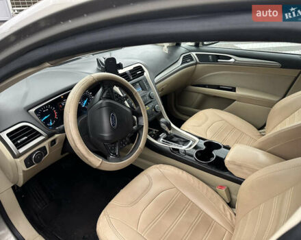 Серый Форд Фьюжн, объемом двигателя 2.49 л и пробегом 178 тыс. км за 6900 $, фото 2 на Automoto.ua