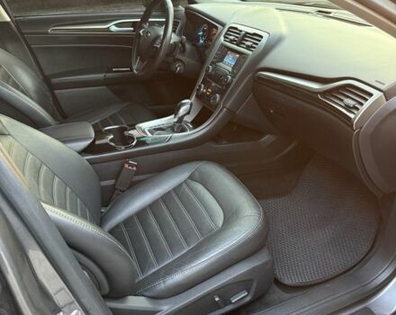 Сірий Форд Фьюжен, об'ємом двигуна 2 л та пробігом 175 тис. км за 11000 $, фото 7 на Automoto.ua