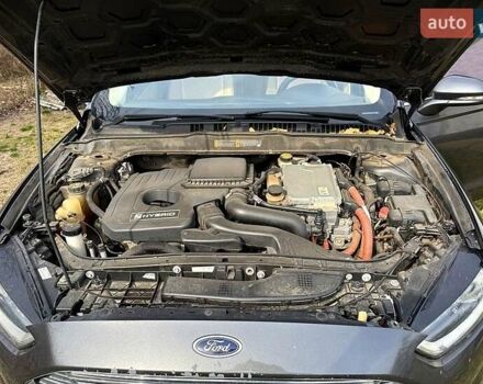 Серый Форд Фьюжн, объемом двигателя 2 л и пробегом 170 тыс. км за 8500 $, фото 4 на Automoto.ua