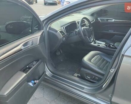 Серый Форд Фьюжн, объемом двигателя 2 л и пробегом 197 тыс. км за 12500 $, фото 12 на Automoto.ua