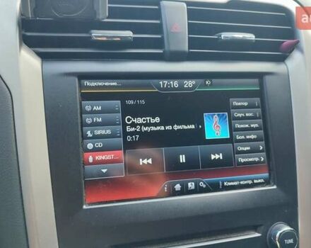 Серый Форд Фьюжн, объемом двигателя 2 л и пробегом 197 тыс. км за 12500 $, фото 6 на Automoto.ua