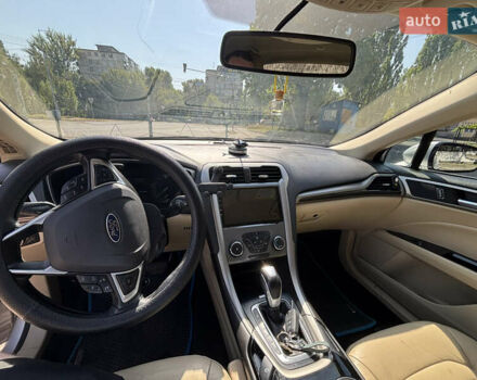 Серый Форд Фьюжн, объемом двигателя 2 л и пробегом 218 тыс. км за 9850 $, фото 18 на Automoto.ua