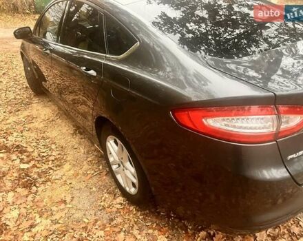 Сірий Форд Фьюжен, об'ємом двигуна 1.5 л та пробігом 256 тис. км за 8000 $, фото 5 на Automoto.ua