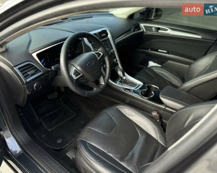Серый Форд Фьюжн, объемом двигателя 2.49 л и пробегом 207 тыс. км за 10500 $, фото 5 на Automoto.ua