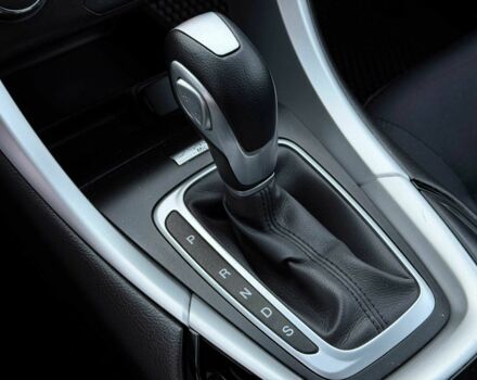 Серый Форд Фьюжн, объемом двигателя 2.5 л и пробегом 224 тыс. км за 9800 $, фото 22 на Automoto.ua