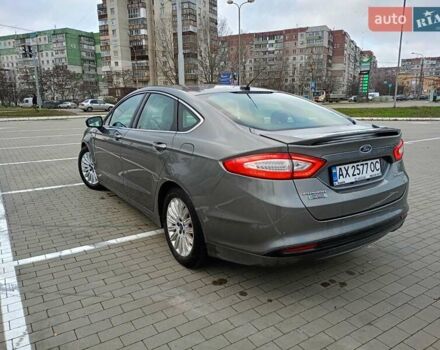 Серый Форд Фьюжн, объемом двигателя 2 л и пробегом 225 тыс. км за 10500 $, фото 6 на Automoto.ua