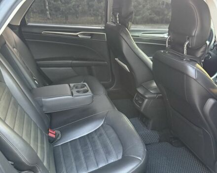 Сірий Форд Фьюжен, об'ємом двигуна 2 л та пробігом 175 тис. км за 11000 $, фото 5 на Automoto.ua