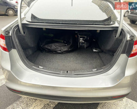 Серый Форд Фьюжн, объемом двигателя 2.49 л и пробегом 221 тыс. км за 8900 $, фото 12 на Automoto.ua