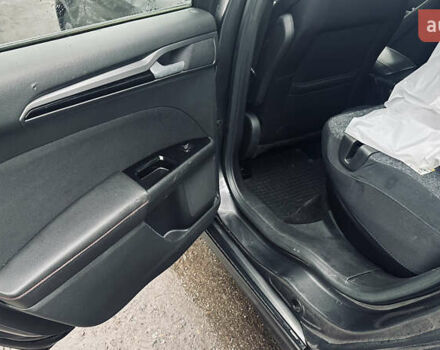 Серый Форд Фьюжн, объемом двигателя 2.49 л и пробегом 203 тыс. км за 8900 $, фото 13 на Automoto.ua