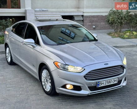 Форд Фьюжн 2014 в Одессе на Automoto.ua Серый Форд Фьюжн, объемом двигателя 2 л и пробегом 266 тыс. км за 12400 $, фото 5 на Automoto.ua