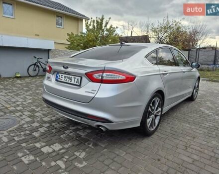 Серый Форд Фьюжн, объемом двигателя 2 л и пробегом 162 тыс. км за 10500 $, фото 4 на Automoto.ua