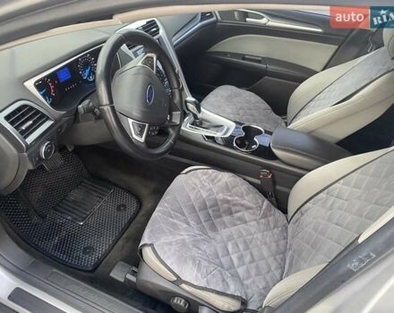 Серый Форд Фьюжн, объемом двигателя 2.49 л и пробегом 240 тыс. км за 9600 $, фото 12 на Automoto.ua