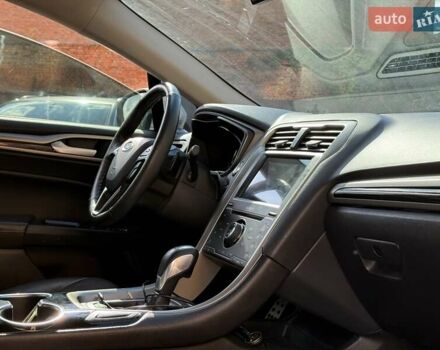 Сірий Форд Фьюжен, об'ємом двигуна 2 л та пробігом 152 тис. км за 11499 $, фото 41 на Automoto.ua