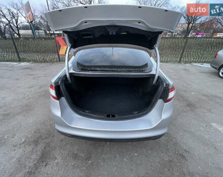 Серый Форд Фьюжн, объемом двигателя 2.49 л и пробегом 241 тыс. км за 9300 $, фото 13 на Automoto.ua