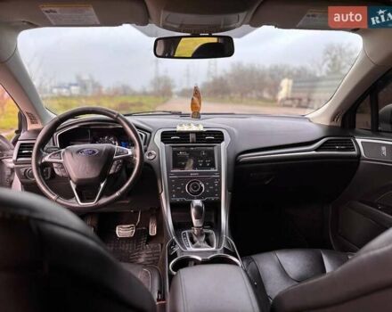 Серый Форд Фьюжн, объемом двигателя 2 л и пробегом 201 тыс. км за 8600 $, фото 9 на Automoto.ua