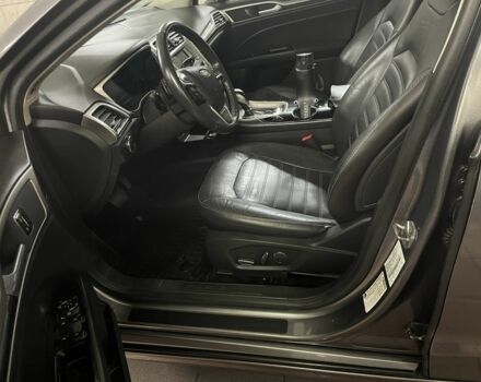 Сірий Форд Фьюжен, об'ємом двигуна 2 л та пробігом 145 тис. км за 10200 $, фото 5 на Automoto.ua