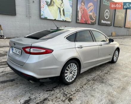 Серый Форд Фьюжн, объемом двигателя 2 л и пробегом 224 тыс. км за 10600 $, фото 8 на Automoto.ua