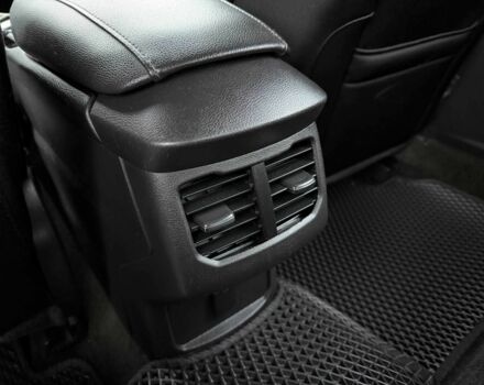 Серый Форд Фьюжн, объемом двигателя 2.5 л и пробегом 224 тыс. км за 9800 $, фото 15 на Automoto.ua