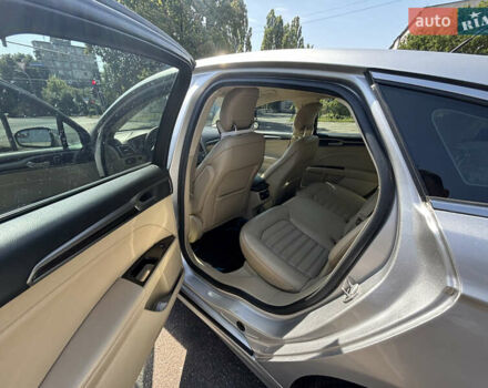 Серый Форд Фьюжн, объемом двигателя 2 л и пробегом 218 тыс. км за 9850 $, фото 17 на Automoto.ua