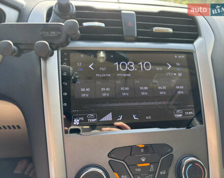 Серый Форд Фьюжн, объемом двигателя 2 л и пробегом 218 тыс. км за 9850 $, фото 8 на Automoto.ua