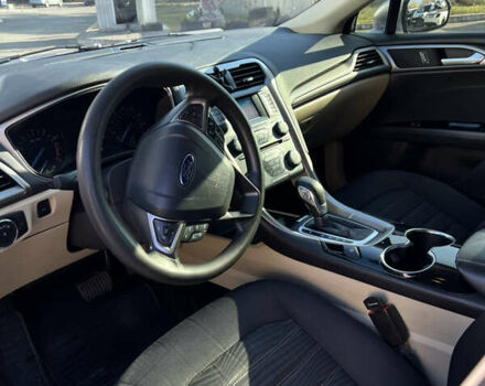 Серый Форд Фьюжн, объемом двигателя 2.5 л и пробегом 275 тыс. км за 9000 $, фото 7 на Automoto.ua