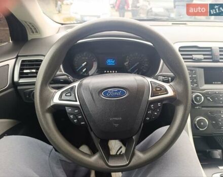 Форд Фьюжн 2014 в Ивано-Франковске на Automoto.ua Серый Форд Фьюжн, объемом двигателя 2.5 л и пробегом 220 тыс. км за 7650 $, фото 6 на Automoto.ua