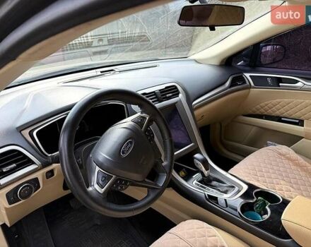 Серый Форд Фьюжн, объемом двигателя 2 л и пробегом 170 тыс. км за 8500 $, фото 3 на Automoto.ua