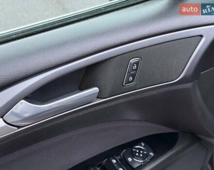 Серый Форд Фьюжн, объемом двигателя 2.5 л и пробегом 224 тыс. км за 9800 $, фото 34 на Automoto.ua