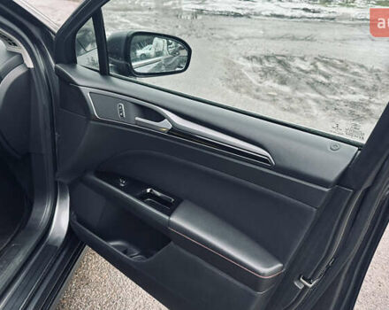 Серый Форд Фьюжн, объемом двигателя 2.49 л и пробегом 203 тыс. км за 8900 $, фото 10 на Automoto.ua