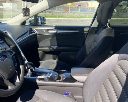 Сірий Форд Фьюжен, об'ємом двигуна 2 л та пробігом 168 тис. км за 10500 $, фото 2 на Automoto.ua