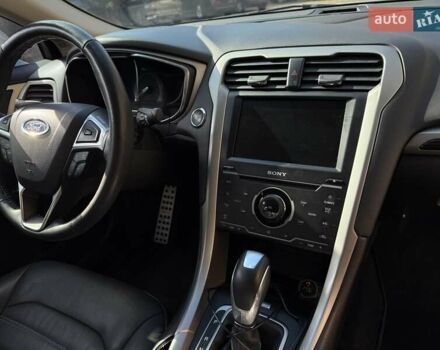 Сірий Форд Фьюжен, об'ємом двигуна 2 л та пробігом 152 тис. км за 11499 $, фото 40 на Automoto.ua