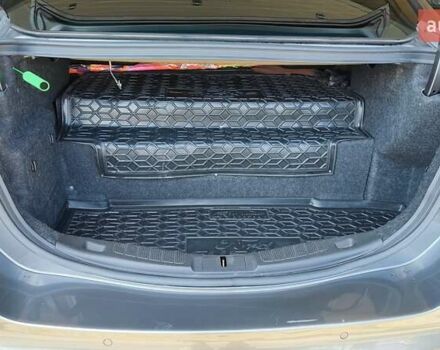 Серый Форд Фьюжн, объемом двигателя 2 л и пробегом 197 тыс. км за 12500 $, фото 16 на Automoto.ua