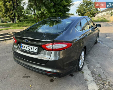 Сірий Форд Фьюжен, об'ємом двигуна 2.5 л та пробігом 186 тис. км за 9000 $, фото 7 на Automoto.ua