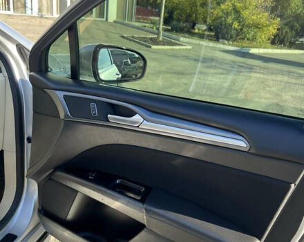 Серый Форд Фьюжн, объемом двигателя 2.5 л и пробегом 275 тыс. км за 9000 $, фото 13 на Automoto.ua