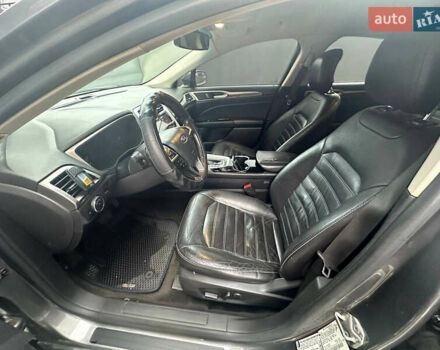 Серый Форд Фьюжн, объемом двигателя 2 л и пробегом 280 тыс. км за 11000 $, фото 7 на Automoto.ua