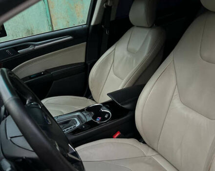 Серый Форд Фьюжн, объемом двигателя 2 л и пробегом 193 тыс. км за 8900 $, фото 5 на Automoto.ua