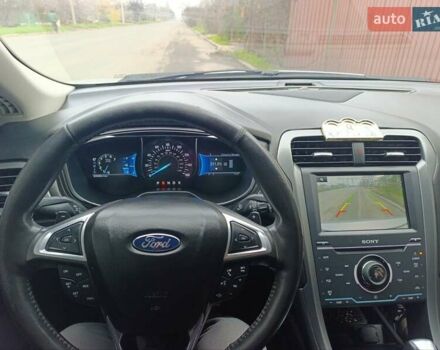 Серый Форд Фьюжн, объемом двигателя 2 л и пробегом 201 тыс. км за 8600 $, фото 10 на Automoto.ua