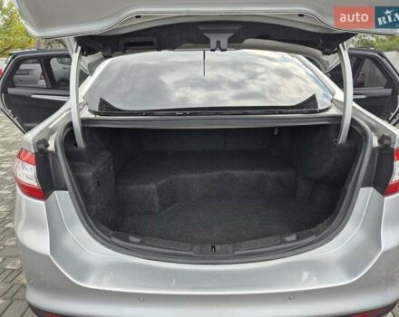 Серый Форд Фьюжн, объемом двигателя 2 л и пробегом 162 тыс. км за 10500 $, фото 9 на Automoto.ua